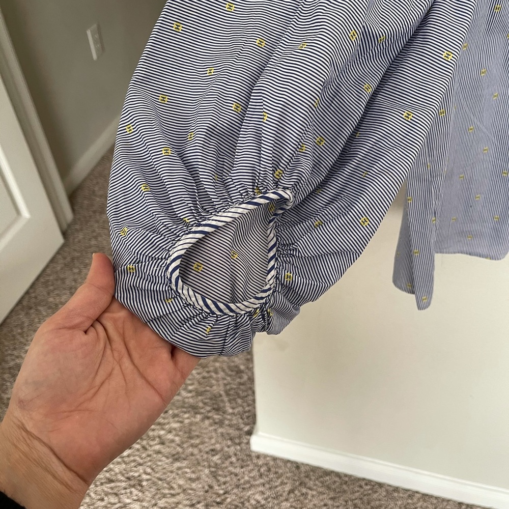 Blouse! - Picture 4 of 4